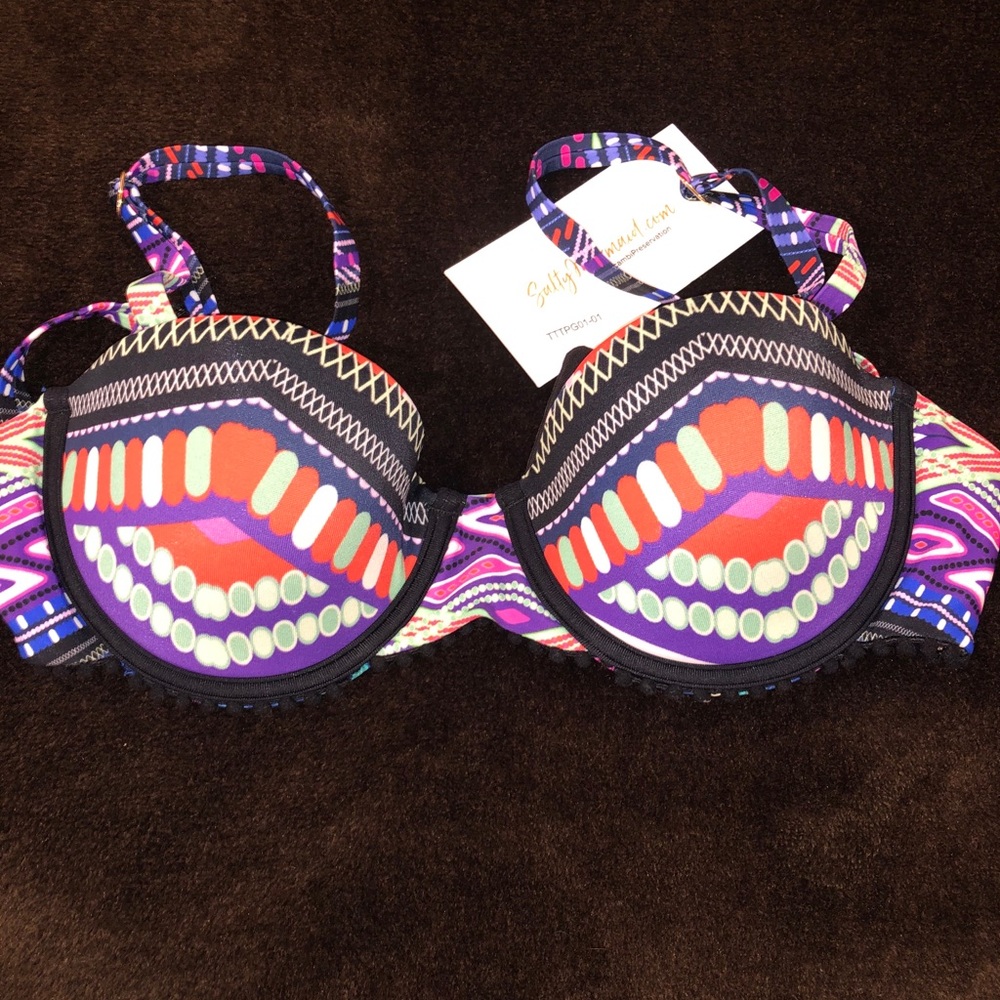 Bikini swim top